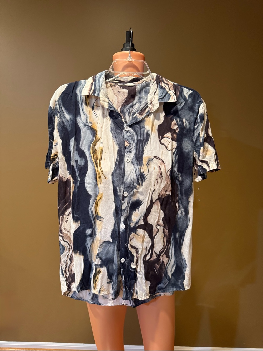 SHEIN Marble-Print Short-Sleeve Button-Down in Black, Cream & Tan